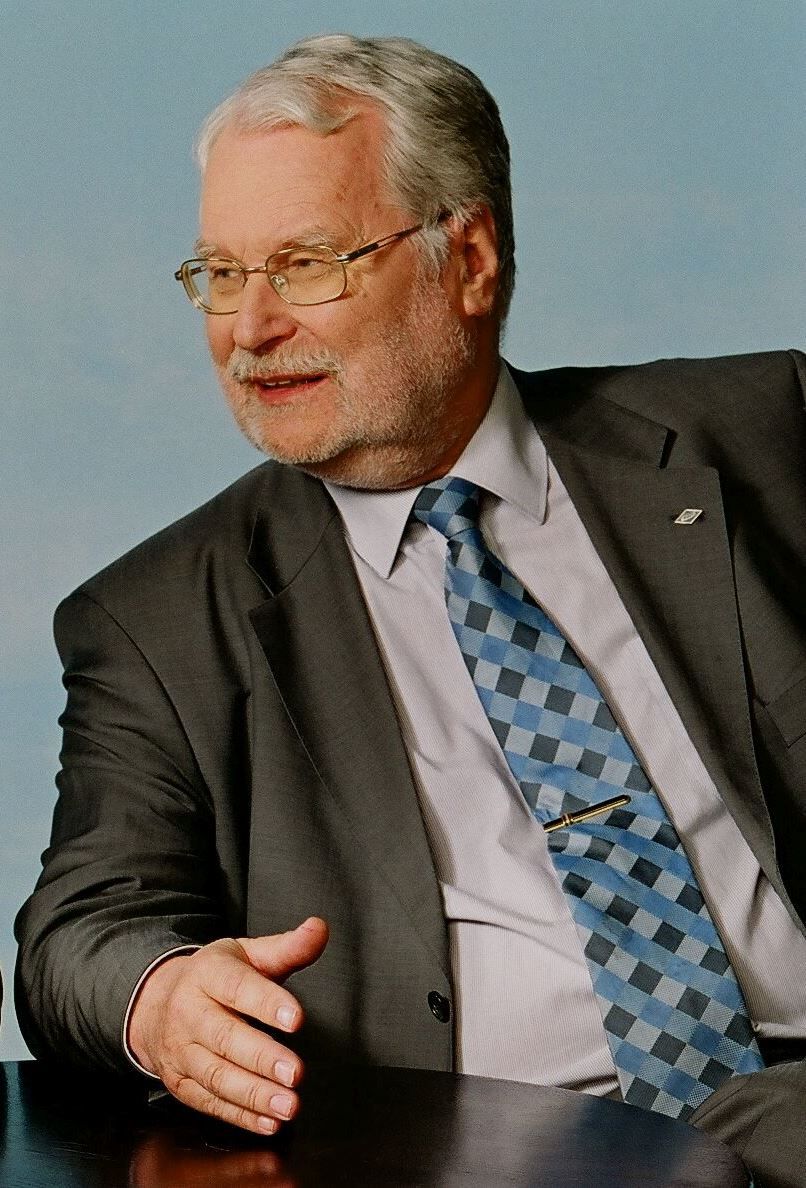 Prof. Maciej W. Grabski